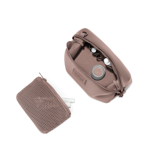 Hunter Toiletry Bag in Dune. Small - Image 2