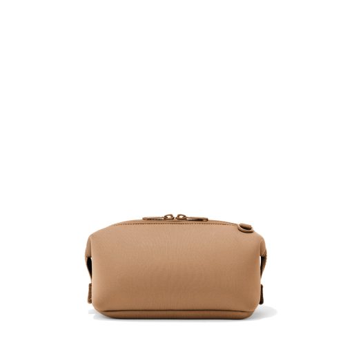 Hunter Toiletry Bag in Camel. Small - Image 6