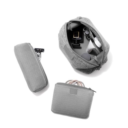 Hunter Toiletry Bag in Heather Grey. Large - Image 9