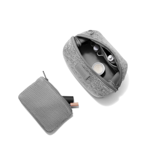 Hunter Toiletry Bag in Heather Grey. Small - Image 2