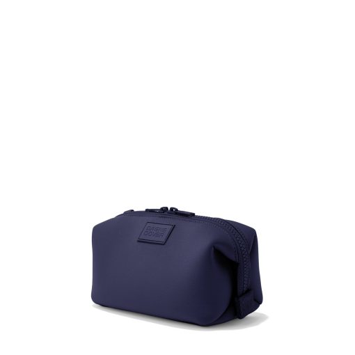 Hunter Toiletry Bag in Storm. Small - Image 5