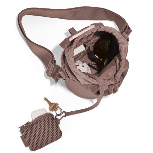 Nico Bucket Bag in Dune - Image 5
