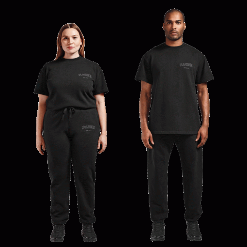 Varsity Logo T-shirt in Onyx. Medium - Image 5