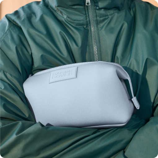 Hunter Toiletry Bag in Daylight. Large - Image 7