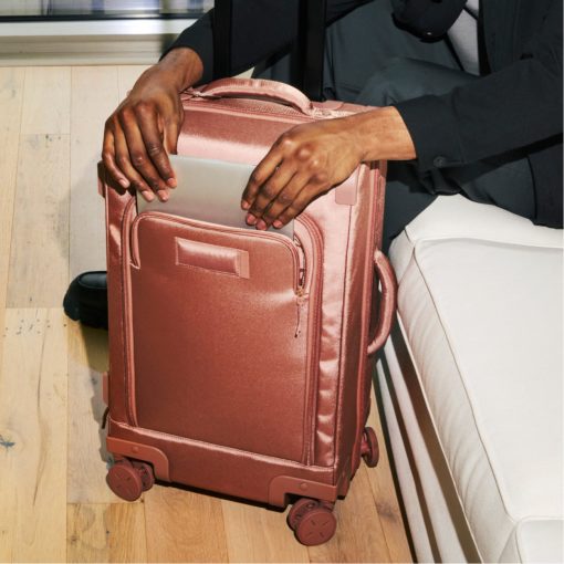 Seattle Carry-On Luggage in Onyx. Larger - 23.5 inch - Image 11