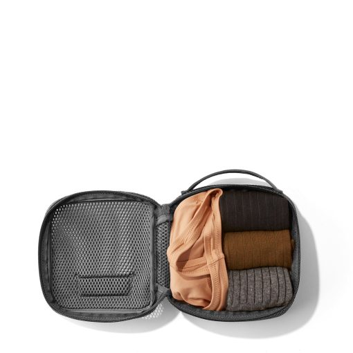 Roma Packing Cube in Carbon Air Mesh. Small - Image 2