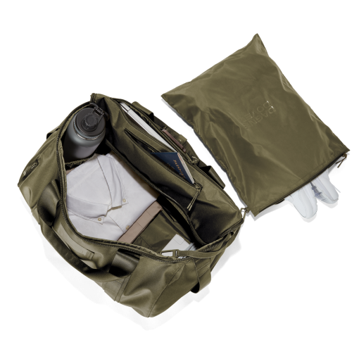 Denver Convertible Duffle in Dark Moss. Large - Image 13