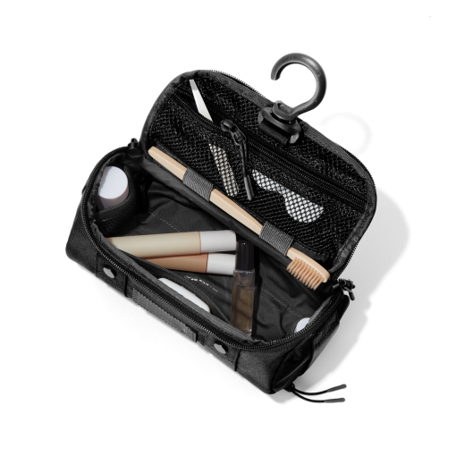 Seoul Dopp Kit in Onyx. Small - Image 10